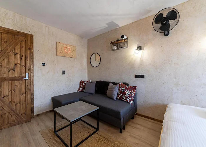 Rentplanet - Rejtana Appartement